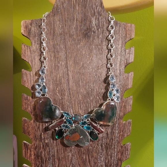 Heliotrope Bloodstone Heart Statement Necklace - Picture 7 of 9